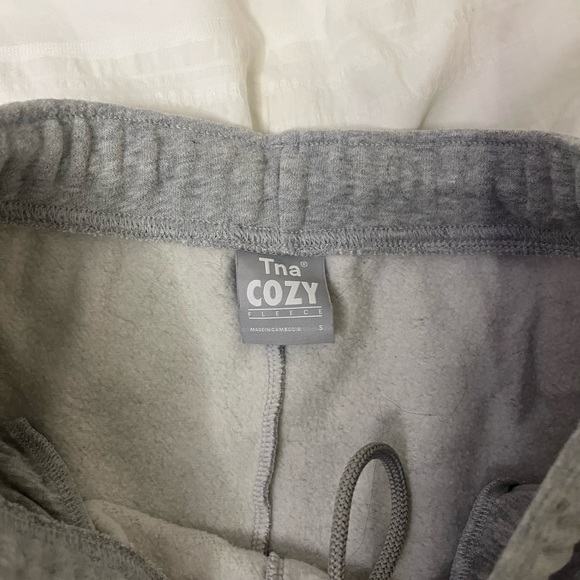 tna sweat shorts - Picture 3 of 3